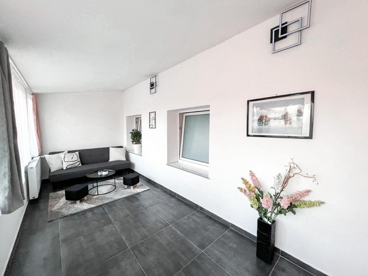 Williams Apartments ปราก ภายนอก รูปภาพ